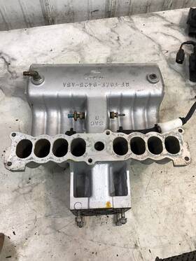 Volvo Penta Rf-f0ze-9424-a5a 5.0 L 302 V8 Ford Marine Engine Omc Upper Intake Manifold